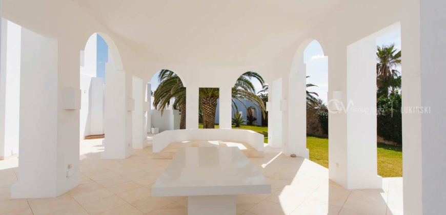 Ibiza, Spain – Villa with direct access to the sea in Calo d en real – € 9.600.000