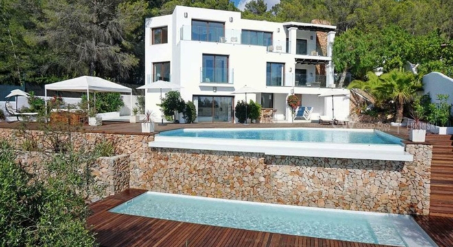Ibiza, Spain – Luxury villa with direct sea view in Cala Salada – $ 3.870.764