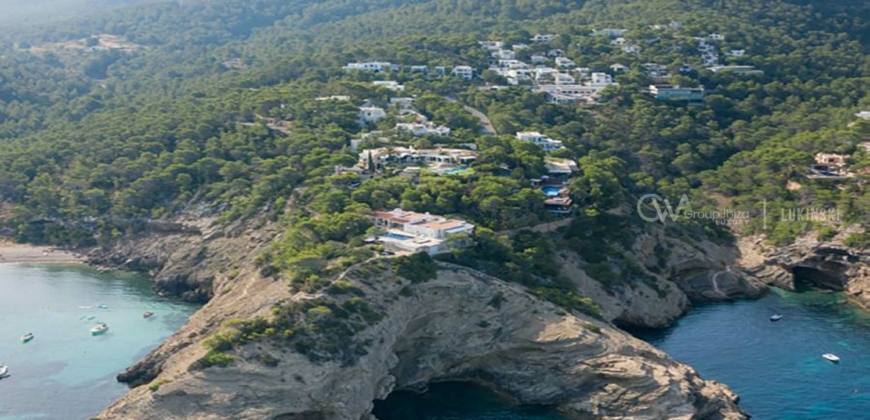 Ibiza, Spain – Restored luxury villa in Cala Moli – € 3.650.000