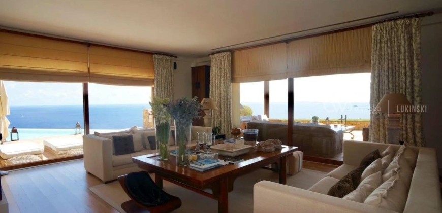 Ibiza, Spain – Luxury villa in the middle of the hill of Ibiza – € 15.000.000