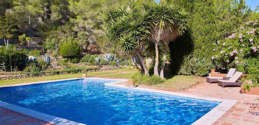 Ibiza, Spain – Unique finca with guest houses surrounded by unspoiled nature in San Jose – € 4.250.000