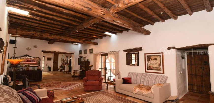 Ibiza, Spain – Authentic villa in the heart of the island in Santa Gertrudis – $ 3.930.000
