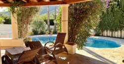 Ibiza, Spain – Beautiful villa near the beach with large pool in Cala llonga – € 1.180.000