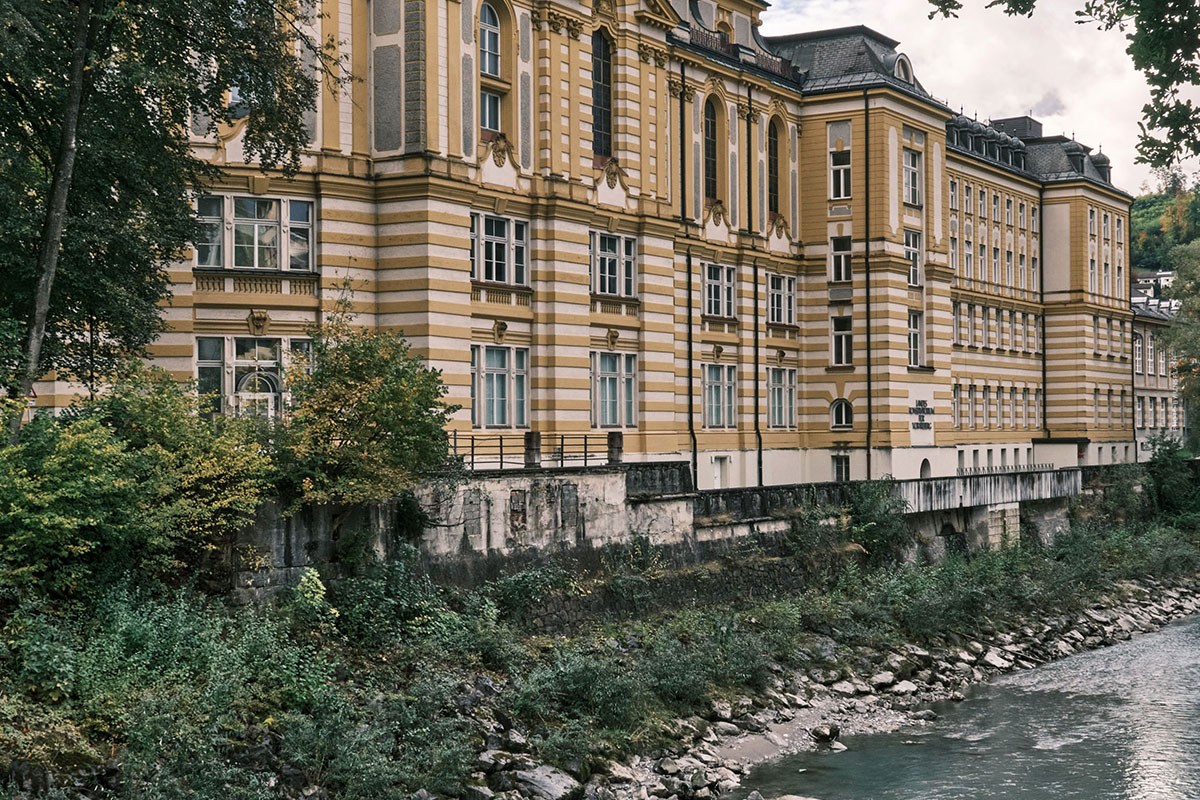 Apartment for sale in Cologne-Rodenkirchen: Real estate agent, Rating, Checklist Wohnung verkaufen Köln-Rodenkirchen: Immobilienmakler, Bewertung, Checkliste