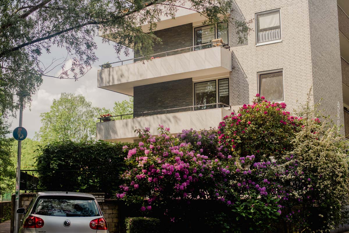 Capital investment real estate: Building sensible? Building savings, interest and comparison - Videos Immobilie als Kapitalanlage bauen sinnvoll: Kosten, Nebenkosten - was beachten? 7 Video Empfehlungen